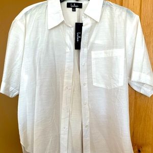 White short sleeve button up top.